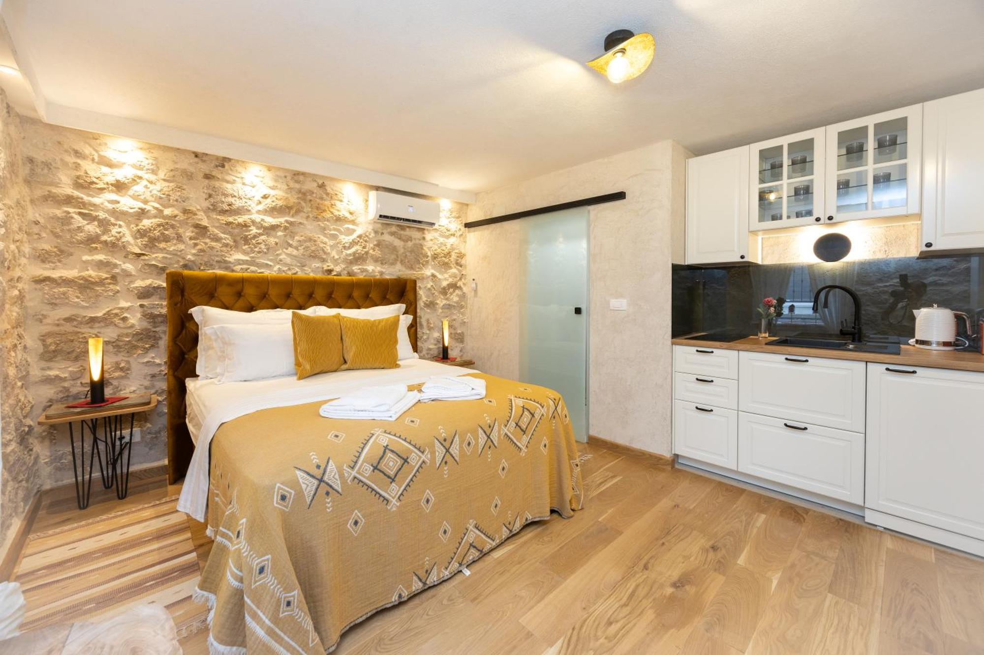 Kruna Apartments Est 2024 Split Exterior photo